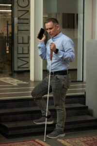 Real-World Scenarios: How AI Helps Visually Impaired Users Daily