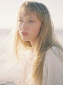 Core Elements of the Soft Luxury Gold Editorial Aesthetic